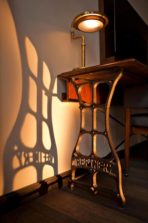 Studio Queen Room - Image 4