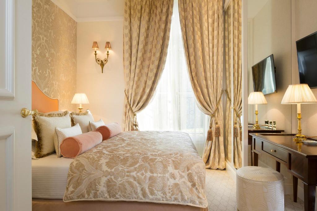 Classic Double Room - Image 5