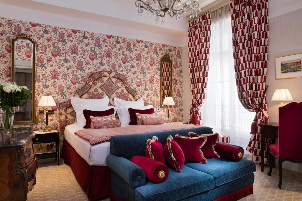 Deluxe Double Room - Image 4