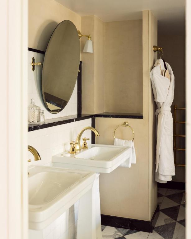 Deluxe Junior Suite - Image 5