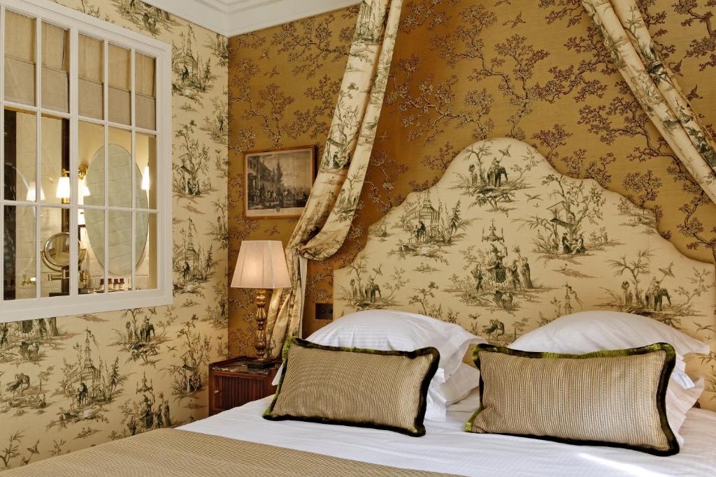 Superior Double Room - Image 7