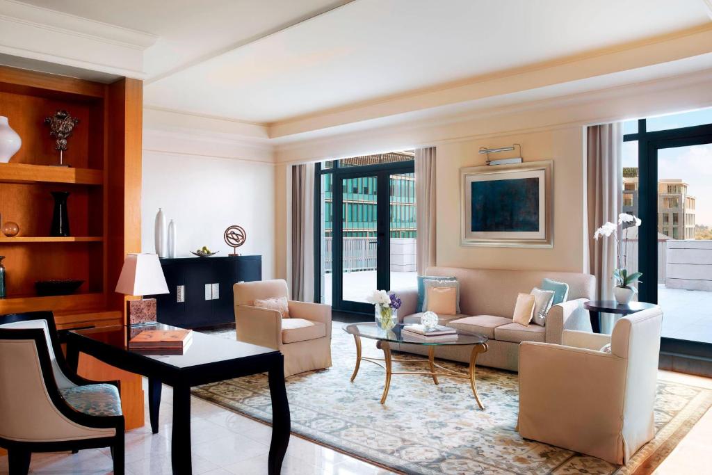 Ambassador Suite with Lounge access, One King Bed, Non Smoking, Balcony - Image 1