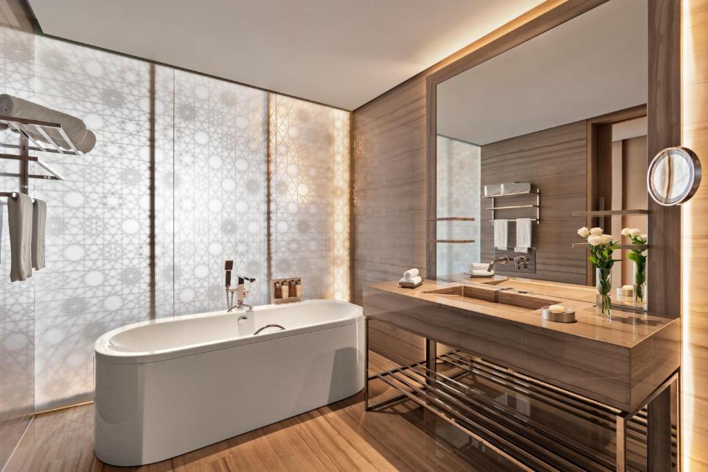 One Bedroom Deluxe Suite - Image 2
