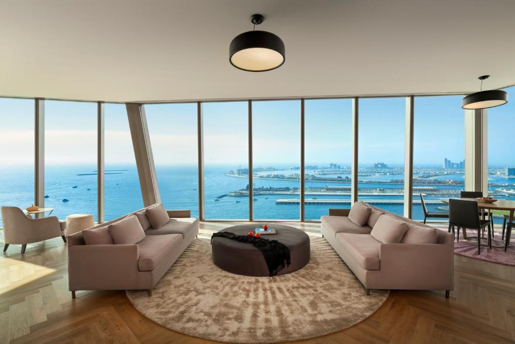 Two Bedroom Premium Suite - Image 15