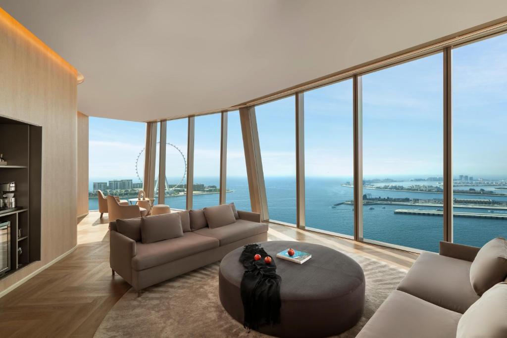 Two Bedroom Premium Suite - Image 2