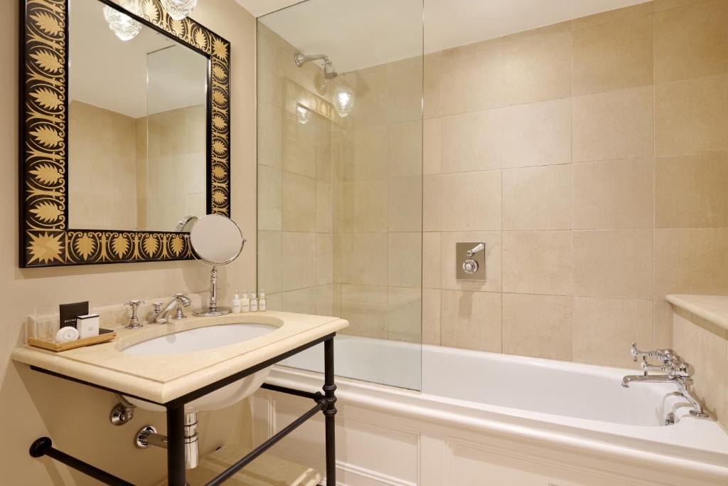 Executive King Room - Image 3