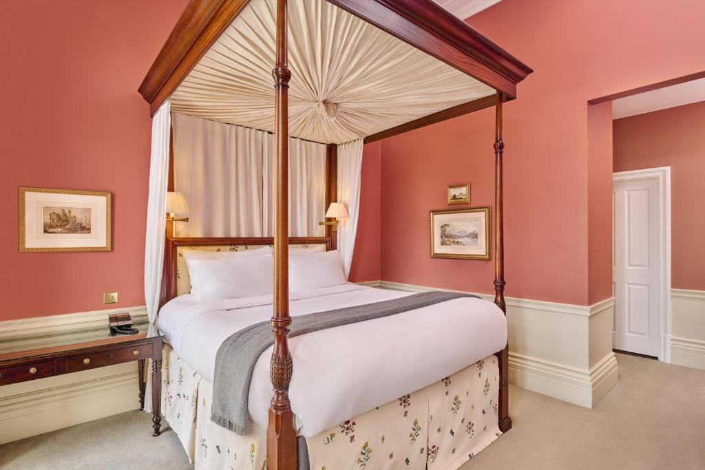 Suite with Balcony - Image 2