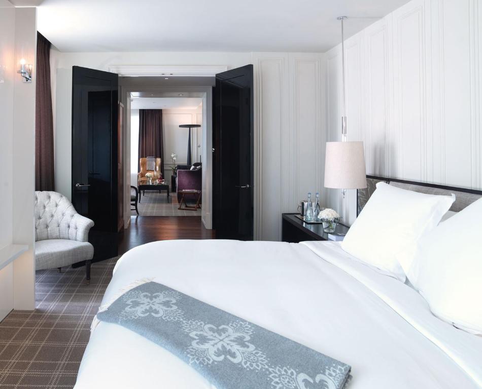 Grand Premier Suite - Image 2