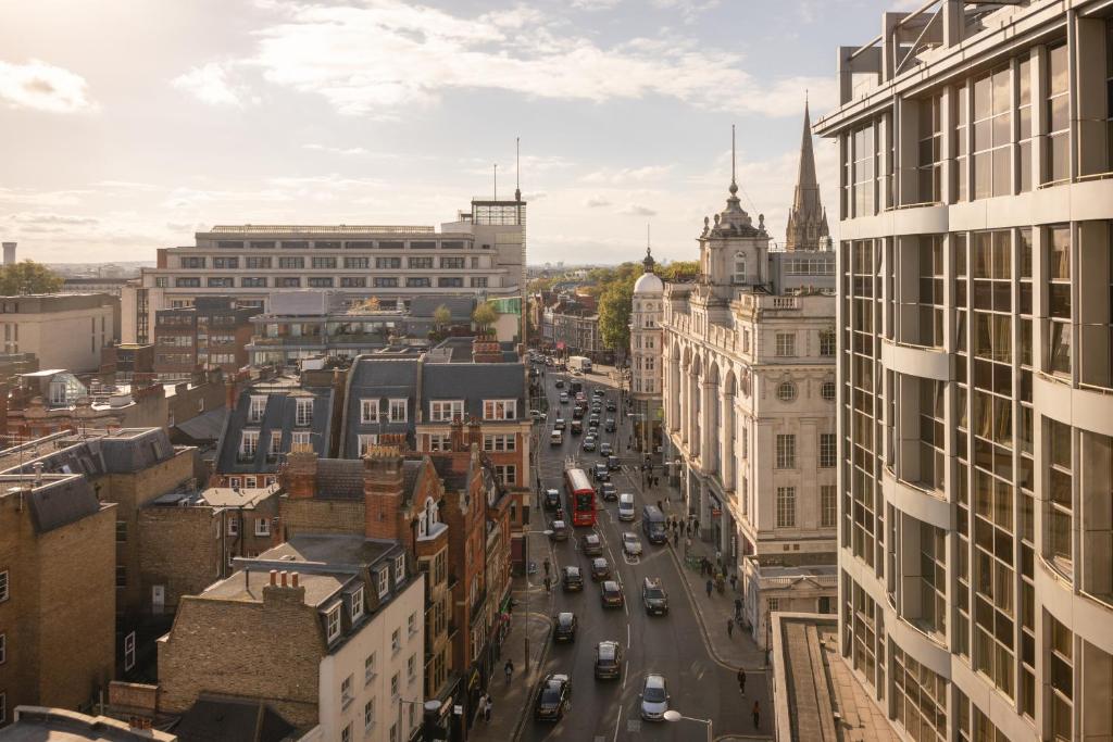 Deluxe Studio - Image 4