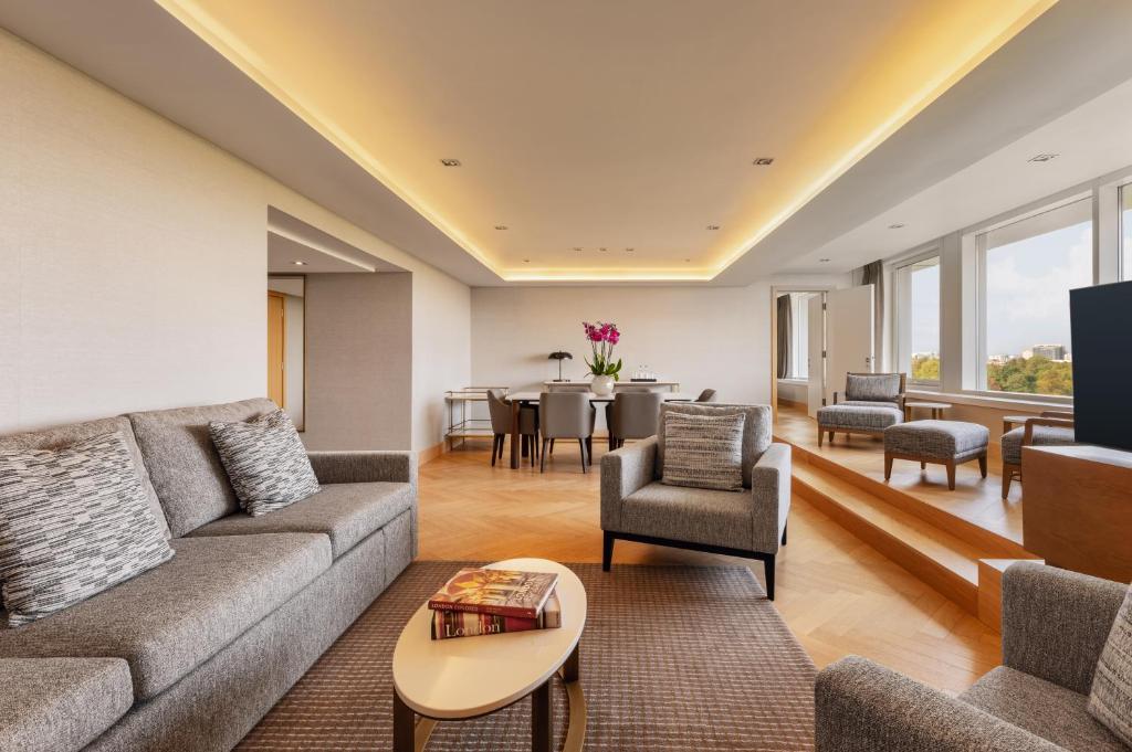 Master Suite - Image 4