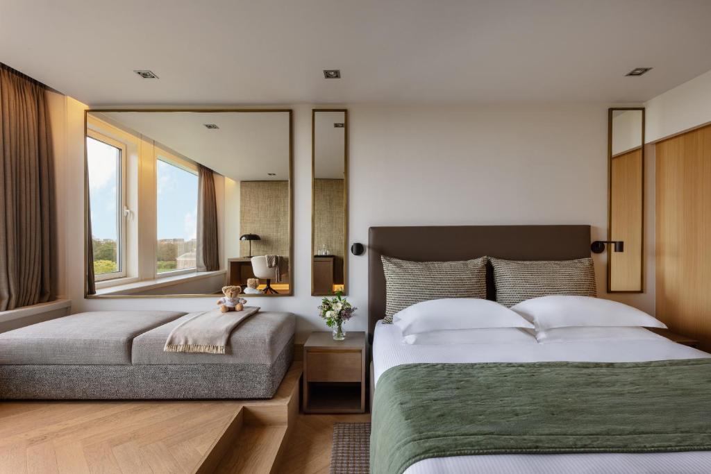 Royal Garden Deluxe - Image 3