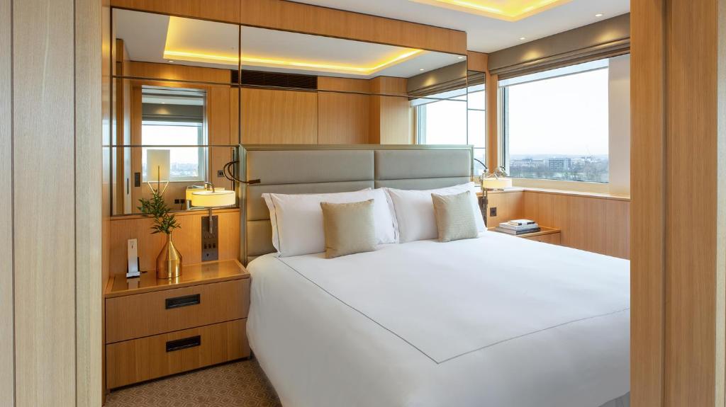 Spires Suite - Image 7