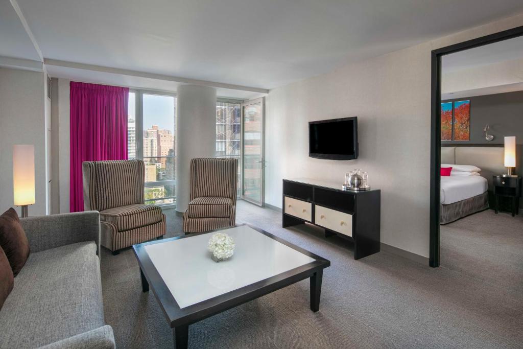 Manhattan Suite - Image 3