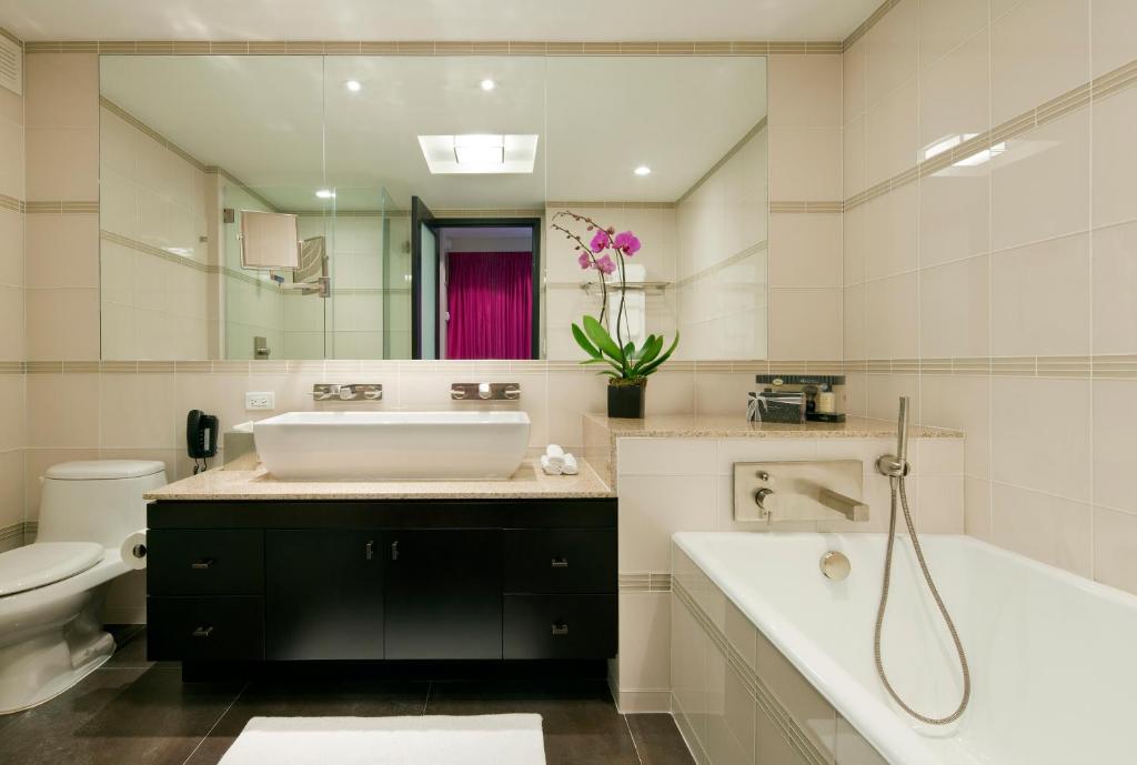 Park Avenue Suite - Image 4