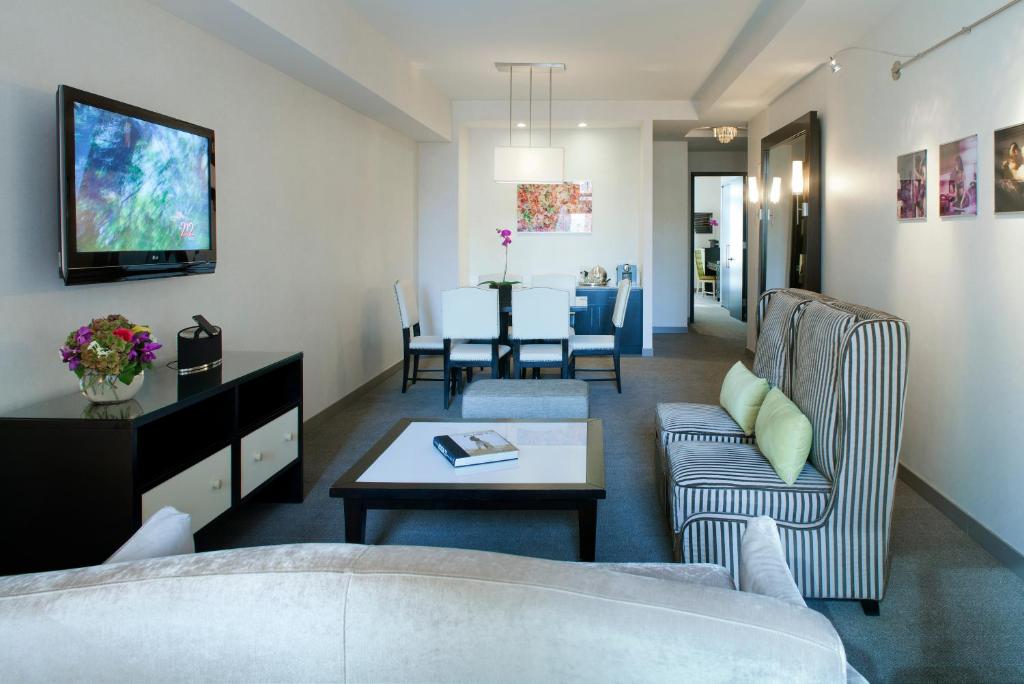 Royalton Suite - Image 3