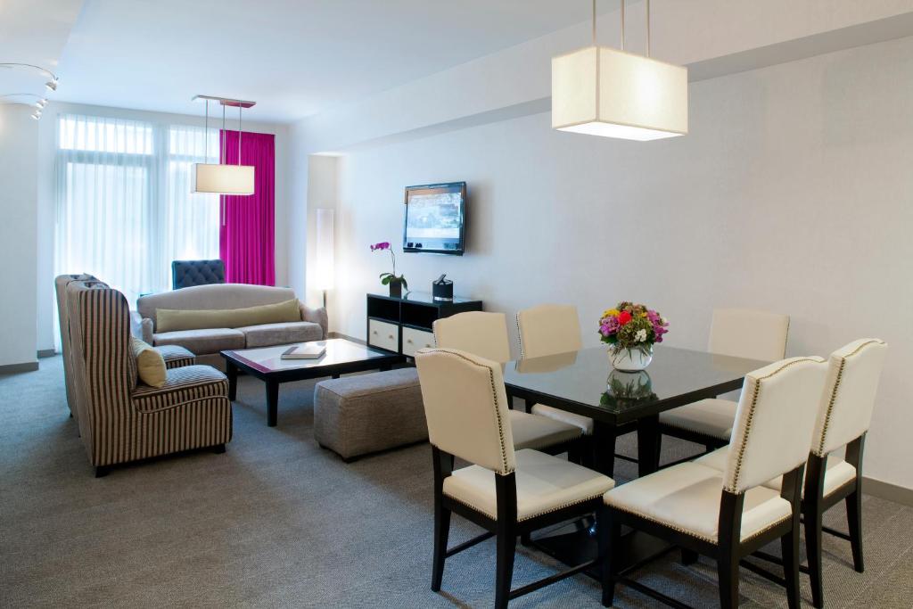 Royalton Suite - Image 5