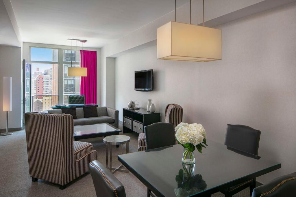 Royalton Suite - Image 1