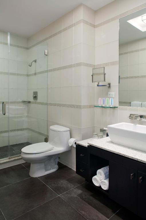 Superior Double Room with Two Double Beds - Image 3