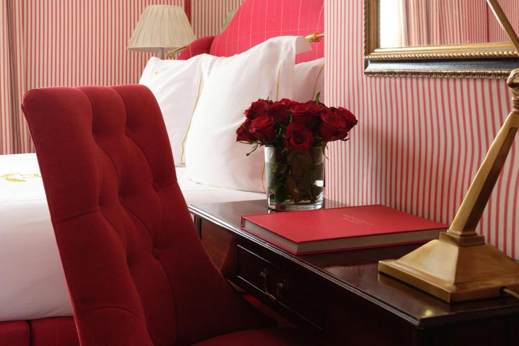 Classic Double Room - Image 4