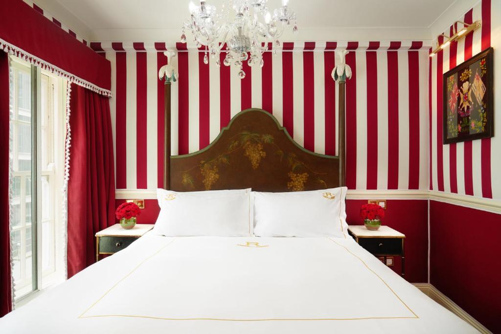 Executive King Suite - Image 3