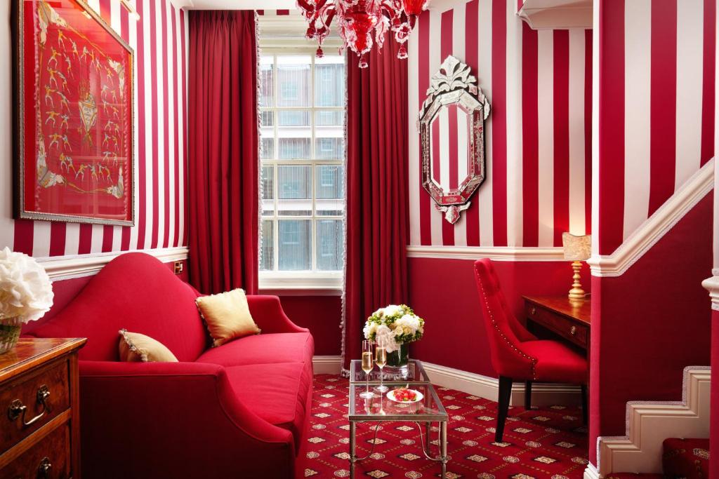 Executive King Suite - Image 7