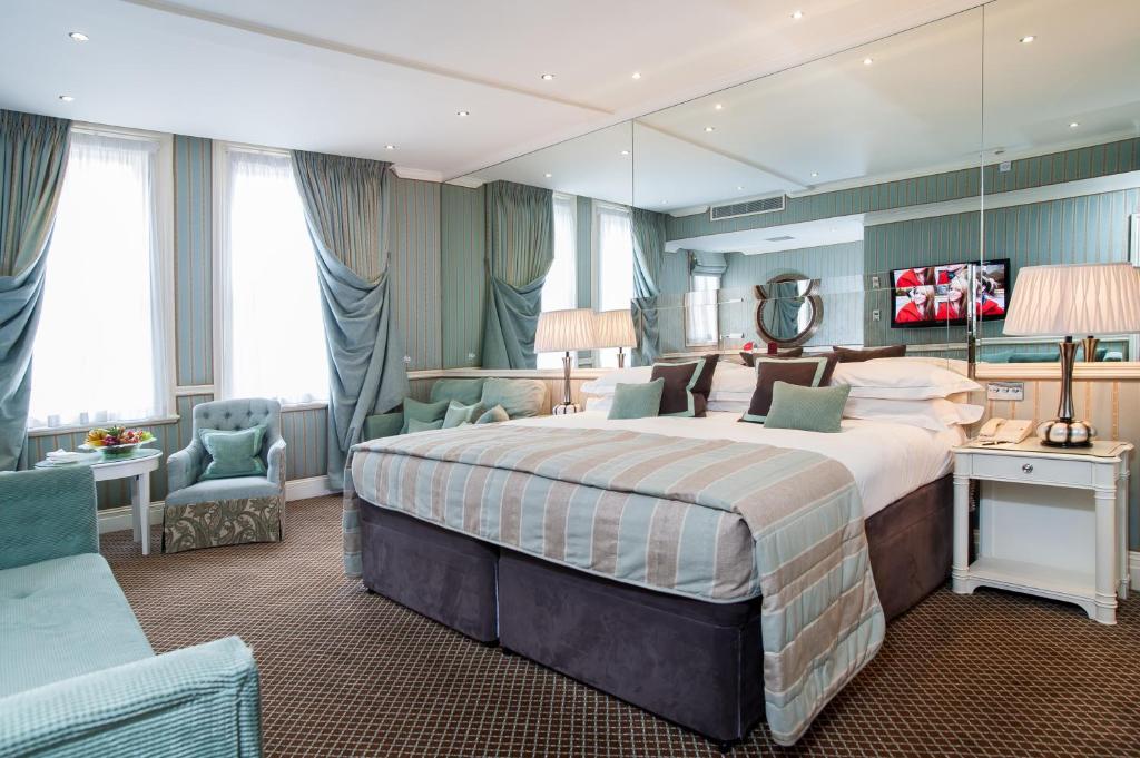 Family Suite - Image 1