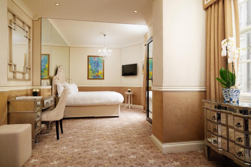 Junior Suite - Image 2