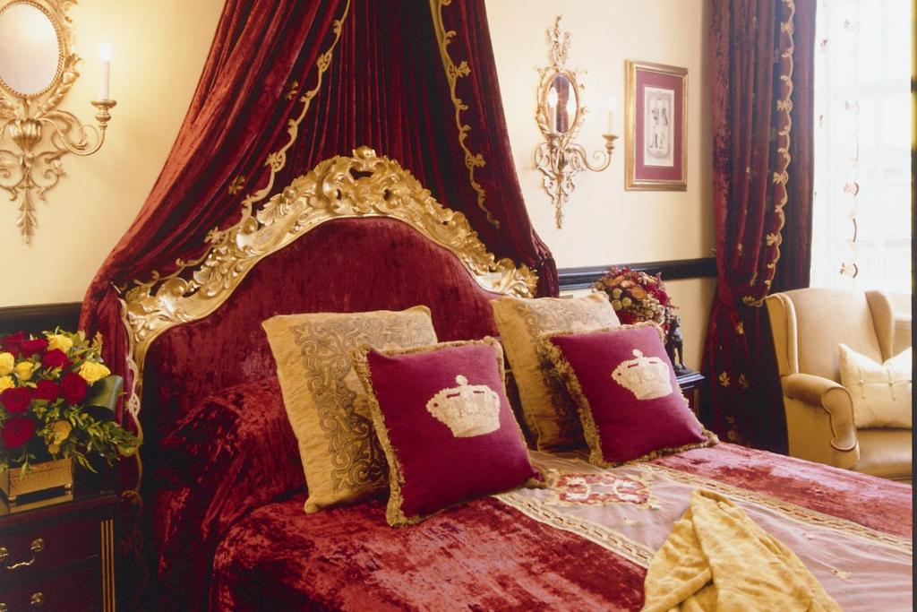 Royal Double Room - Image 7