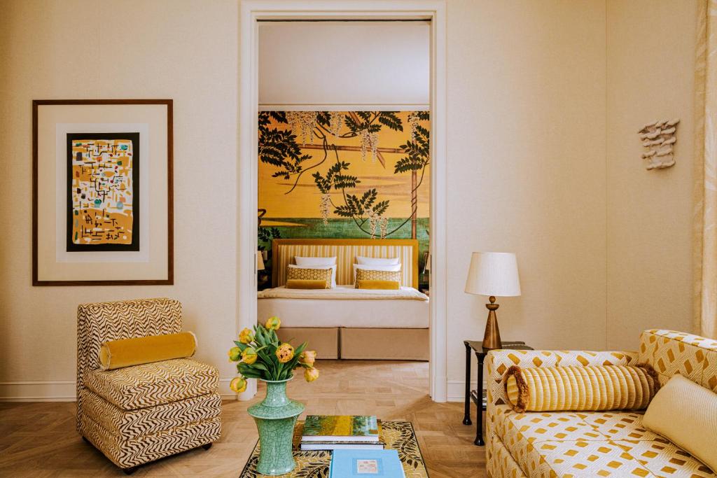 Junior Suite - Image 2