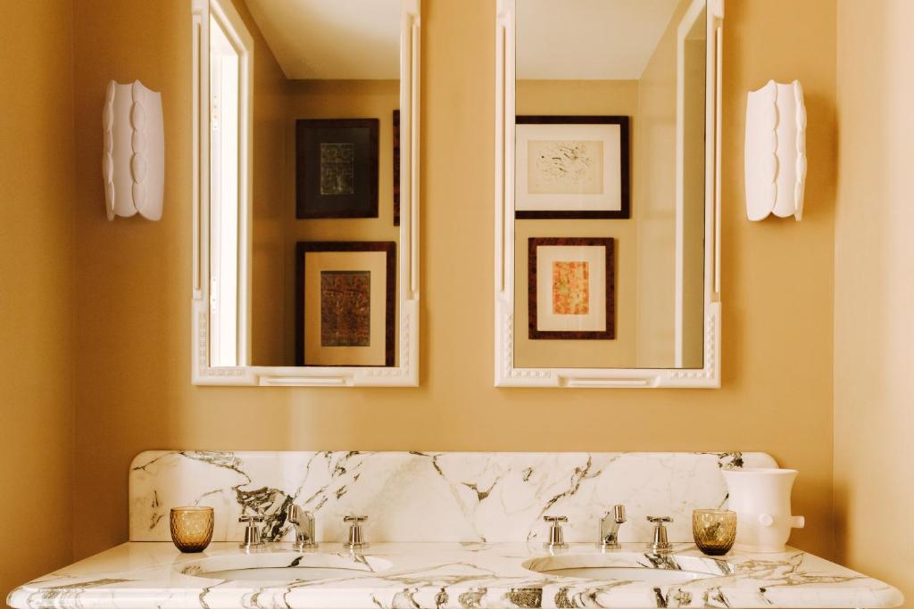Superior Room - Image 1