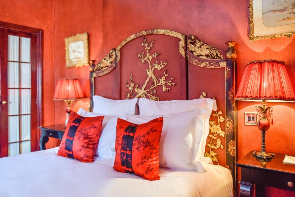 Deluxe Double Room - Image 3