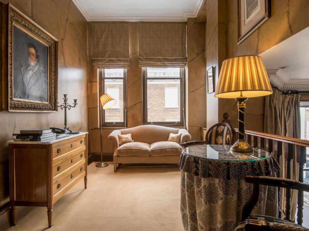 Gallery Suite - Image 1