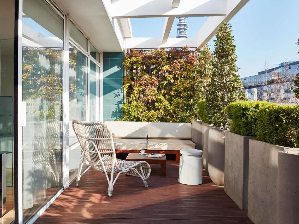 Loft Suite with Terrace - Image 6