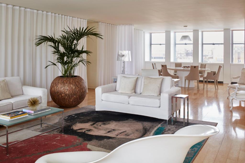 Penthouse - Image 1