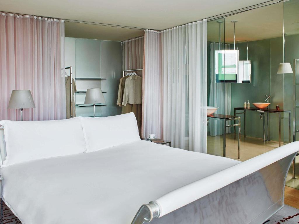 Penthouse - Image 8