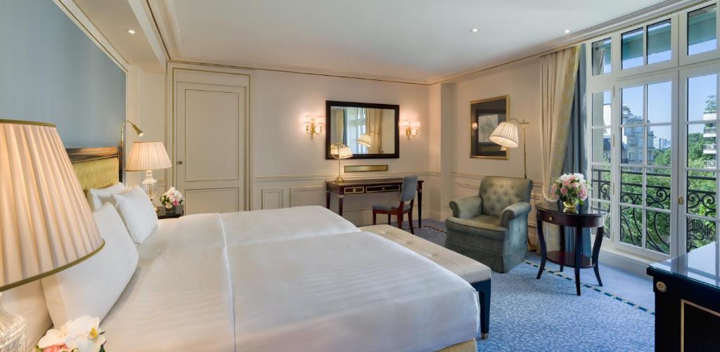 Deluxe Double Room - Image 1