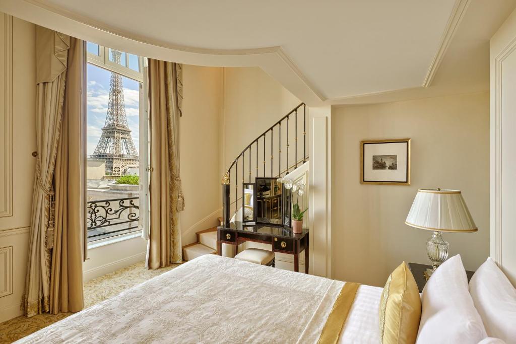 Duplex Eiffel view suite - Image 1