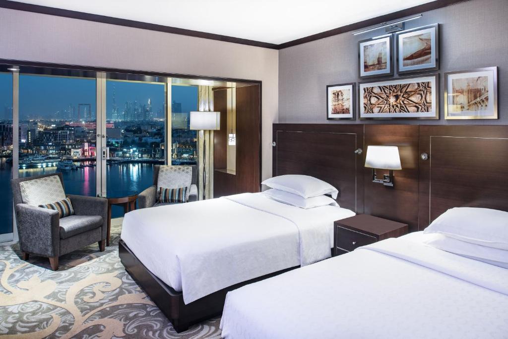 Club Room, Club lounge access, Guest room, 2 Twin/ single bed(s), Creek view - Image 1