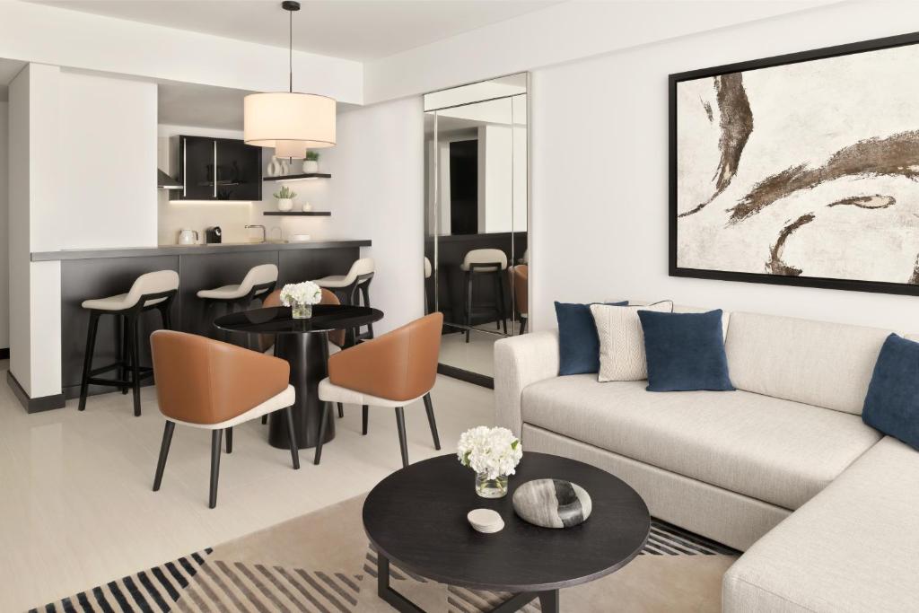 Two Bedroom Apartment, 2 Bedroom Apartment, City view - Image 3