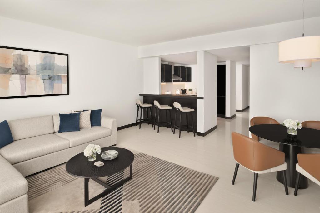 Two Bedroom Apartment, 2 Bedroom Apartment, City view - Image 6