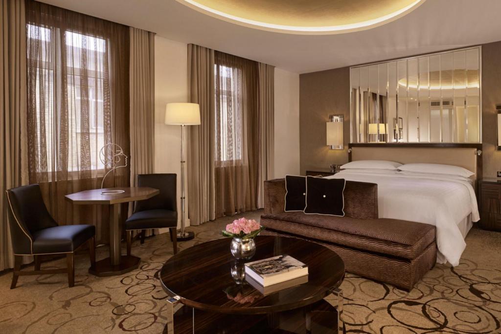 Art Deco King Suite - Club Lounge Access - Image 7