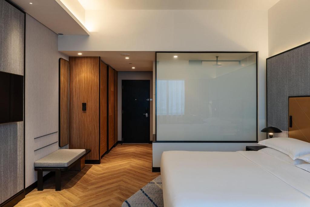 Family Deluxe Room - 2 bedrooms - Image 6