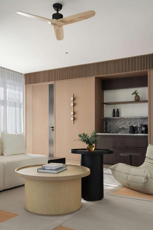 SIRO Fitness Suite - personal training session with sports massage - Image 4