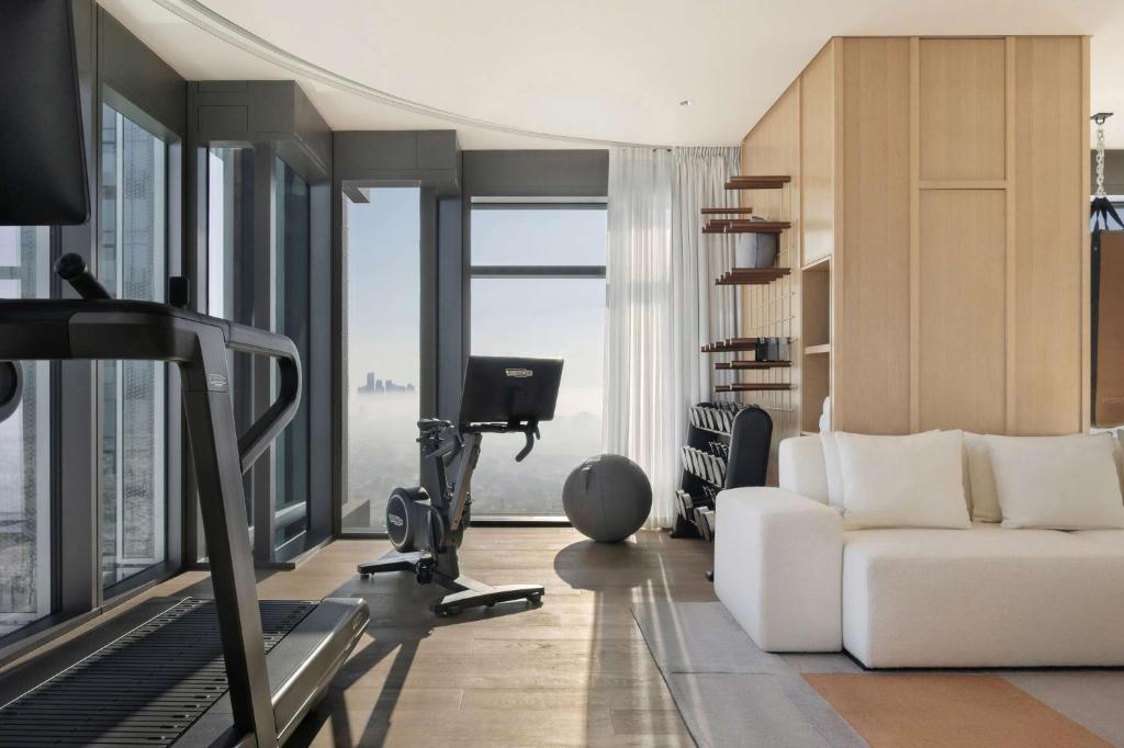 SIRO Fitness Suite - personal training session with sports massage - Image 7