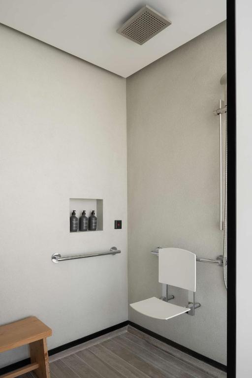 SIRO Premium Room, complimentary fitness class and nutrition consultation - Image 11