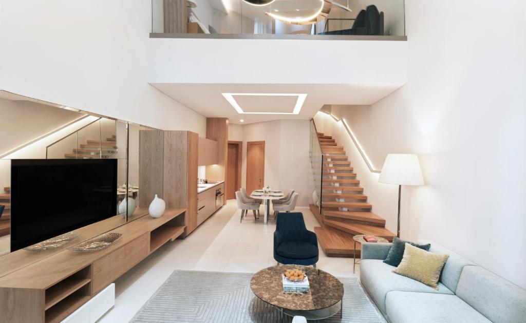 One-Bedroom Loft Apartment with Balcony - Image 5