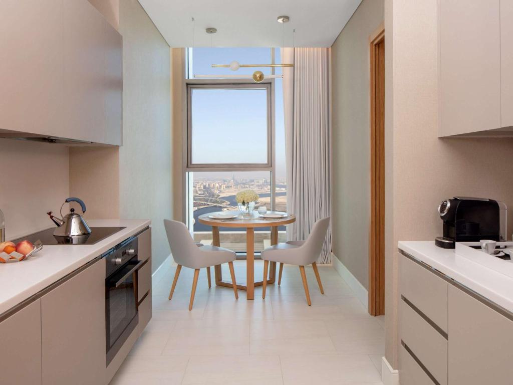 Wonder Living Deluxe Two-Bedroom Apartment - Image 1