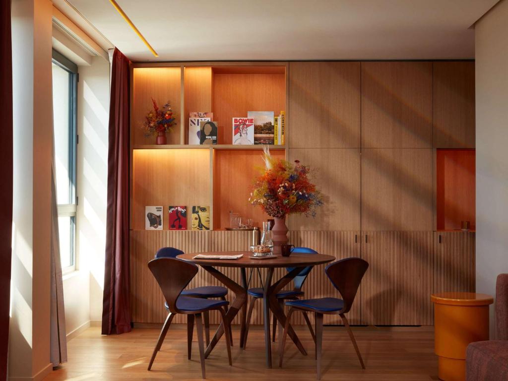 SO Paris Presidential Suite - Balcony and panoramic view - Image 9
