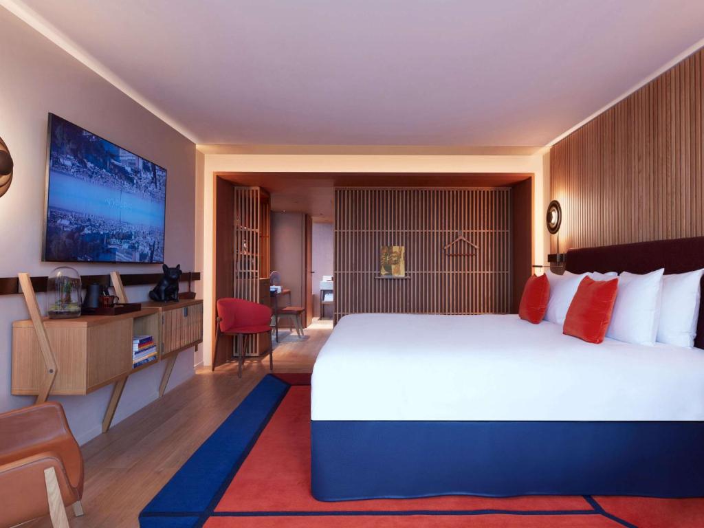 Studio Panorama Junior Suite - River Seine and Eiffel Tower view - Image 8