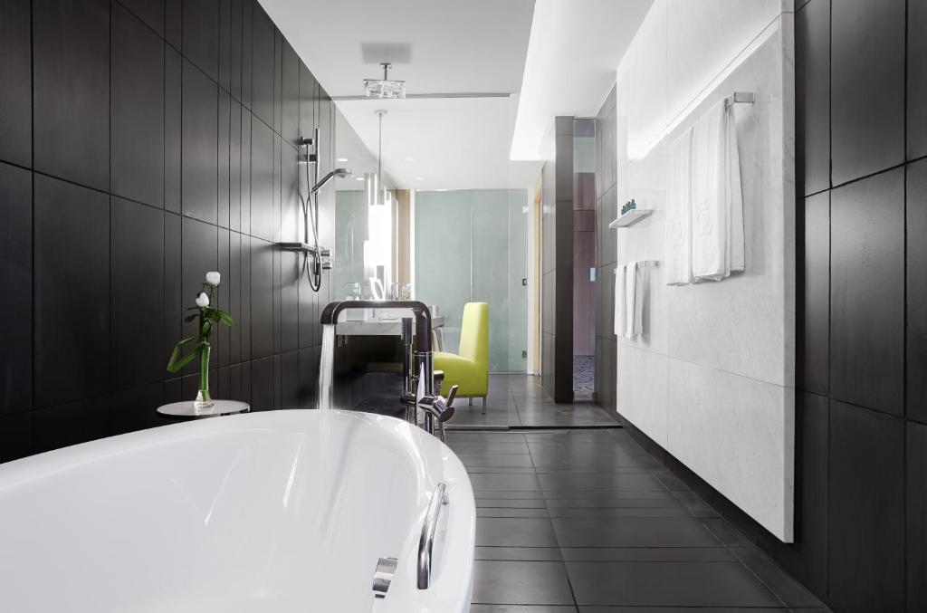 Junior Suite with King Bed and Burj Khalifa View - Image 1